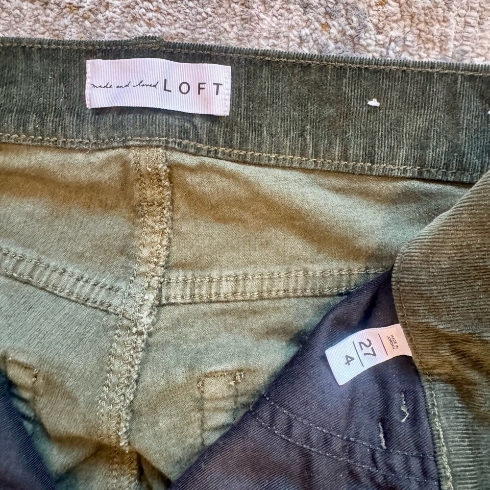 Loft Women’s Skinny Dark Green Corduroys Size 4 - Picture 4 of 4